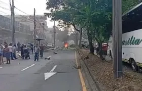 Atentado terrorista frente a la base Aérea Marco Fidel Suárez.