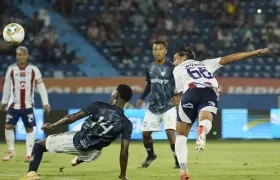 Cabezazo de Javier Báez para el gol.