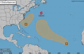La tormenta tropical Dexter y dos sistemas más con posibilidades de ser tormentas en el Atlántico. 