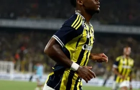 Jhon Durán celebrando su gol este martes.