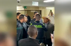 Enfrentamiento entre los congresistas Hernández y Pete.