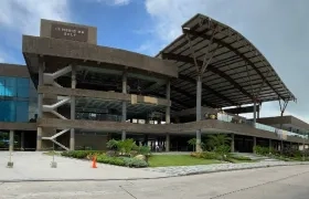 Centro comercial Le Meridiem Golf.