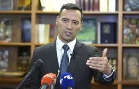 Pedro Sánchez, ministro de Defensa.