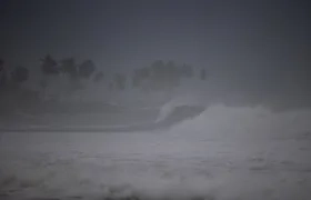 El oleaje del mar este domingo, en Nagua (República Dominicana). 