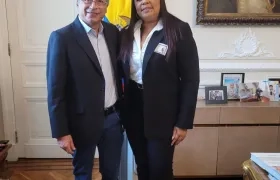 El Presidente Gustavo Petro y la gobernadora encargada del Magdalena, Ingris Padilla.