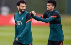 Mohamed Salah y Luis Díaz.