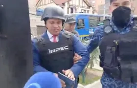 Sneyder Pinilla al llegar escoltado por el Inpec a la Corte Suprema de Justicia. 