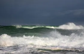 Los tsunamis pueden ser generados por un sismo, deslizamiento marino y hasta por la caída de un meteorito. 