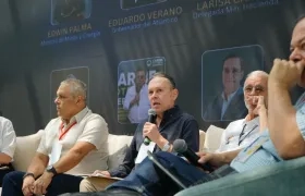 Efraín Cepeda, senador de la República. 