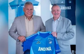 Hernán Torres con el presidente de Millonarios, Enrique Camacho.