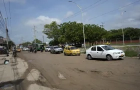 Tramo en mal estado de la Circunvalar, entre Murillo y Calle 30, en Soledad.