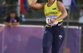 Valentina Barrios, oro en lanzamiento de jabalina. 