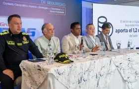 Autoridades y Supervigilancia en el Congreso Nacional de Seguridad