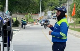 Prohíben parrillero en motos y circulación de menores en la noche en Baranoa