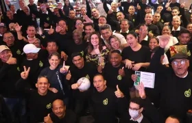 Certificación a los beneficiarios al programa. 