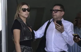 Daysuris Vásquez y el abogado Alait Freja.