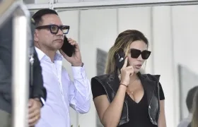 El abogado Alait Freja y Daysuris Vásquez.