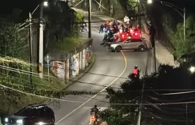 Vía cerrada por atentado en Medellín.