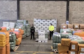 Mercancía de contrabando aprehendida en el puerto de Barranquilla. 