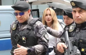 Sandra Ortiz custodiada por el Inpec. 