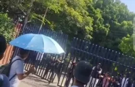 Ingreso a la fuerza de uno de los bandos en la Uniatlántico.