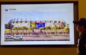 El alcalde Alejandro Char mostrando la que será la nueva fachada del estadio.
