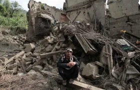 Casa destruida en Afganistán por el terremoto.