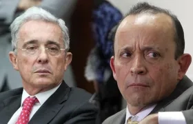 Álvaro Uribe y Santiago Uribe.