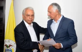 Bernardo Camacho, supersalud, y el ministro de Salud, Guillermo Alfonso Jaramillo.