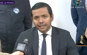 Camilo Pineda, Delegado de la Oficina del Alto Comisionado para la Paz. 