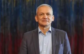 Carlos Ramón González.