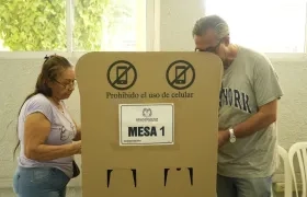 Puesto de votación de la IUB.