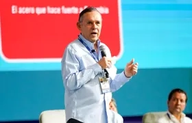 Efraín Cepeda, senador y precandidato presidencial.