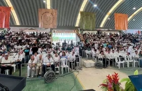 En la ceremonia ​participaron el presidente de la República y el comisionado de Paz, Otty Patiño, así como el gobernador, el alcalde y líderes de la región. ​