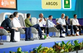 Panel de precandidatos en el Congreso Camacol.