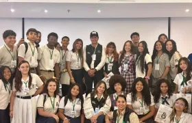 El Personero Miguel Alzate con líderes estudiantiles de colegios de Barranquilla. 