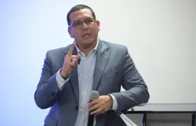 El Superintendente Nacional de Salud, Giovanny Rubiano García.