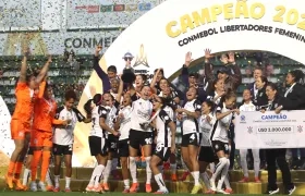 Jugadoras del Corinthians tras coronarse campeonas de la Copa Libertadores femenina. 