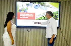  Karolay Calvo, alcaldesa de Suan, y Eduardo Verano, gobernador del Atlántico. 