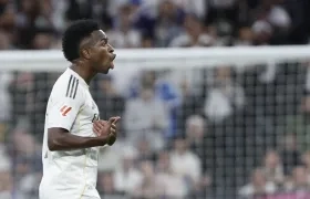 La reacción de Vinicius al darse cuenta que iba a ser sustituido en el clásico contra Barcelona. 