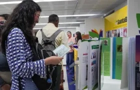 Los stands se encuentran en la Galería de la Plaza de la Paz. 