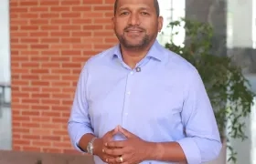 Javier Granados Gómez, Médico Internista y Oncólogo Clínico.