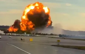 Explosión tras el accidente del avión de carga de UPS.