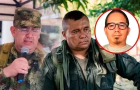 El general Juan Miguel Huertas, alias 'Calarcá' y Wilmar Mejía, director estratégico de la DNI.