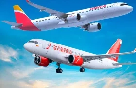 Aviones de Iberia y Avianca. 