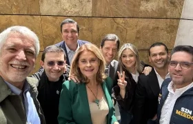 Enrique Peñalosa, Felipe Córdoba, Juan Carlos Cárdenas, Marta Lucía Ramírez, Mauricio Gómez, Vicky Dávila, Daniel Palacios y Juan Guillermo Zuluaga.