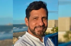 Antonio Silvera, ganador de la beca Meira Delmar 2025.