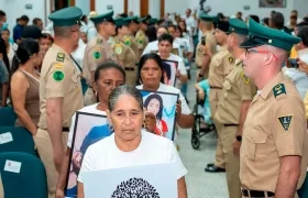 Familias de víctimas de 'falsos positivos'.