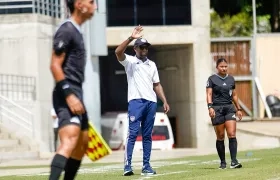 Éder Hernández durante el partido que Junior le ganó 2–1 al Envigado. 