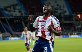 Yimmi Chará viene de marcarle gol a Santa Fe. 